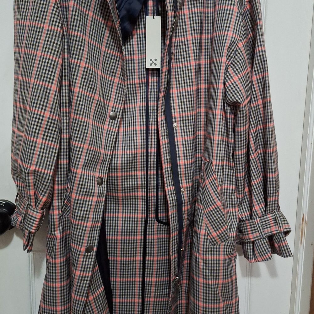 We-ar4 Plaid Women's Coat!